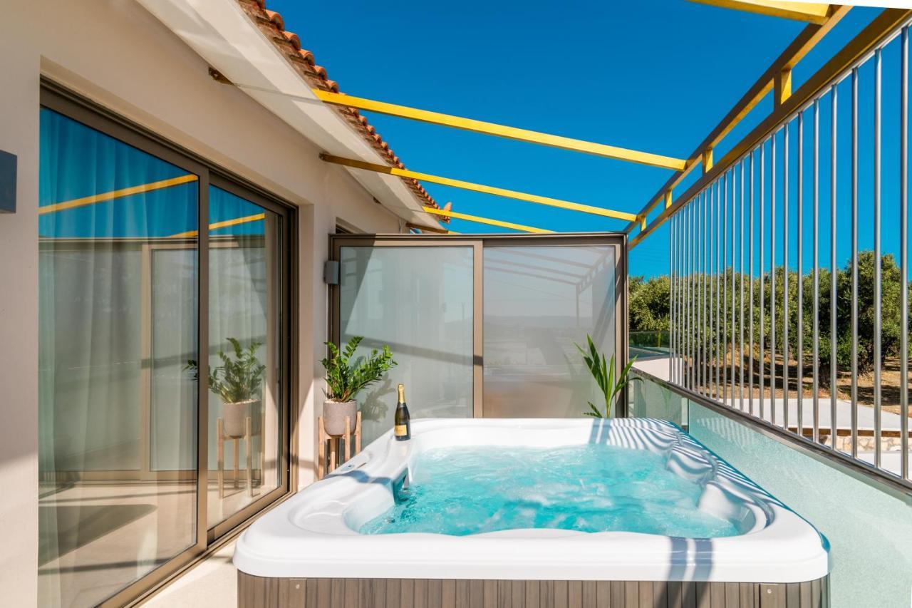 Aphrodite Studios & Suites - 140M From The Beach, By Zantewize Alykes  Exterior foto