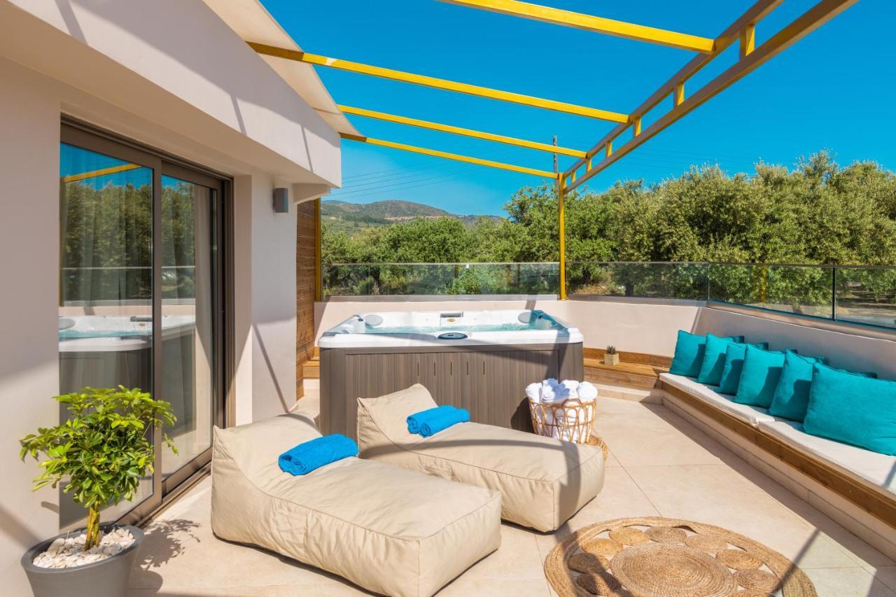 Aphrodite Studios & Suites - 140M From The Beach, By Zantewize Alykes  Exterior foto
