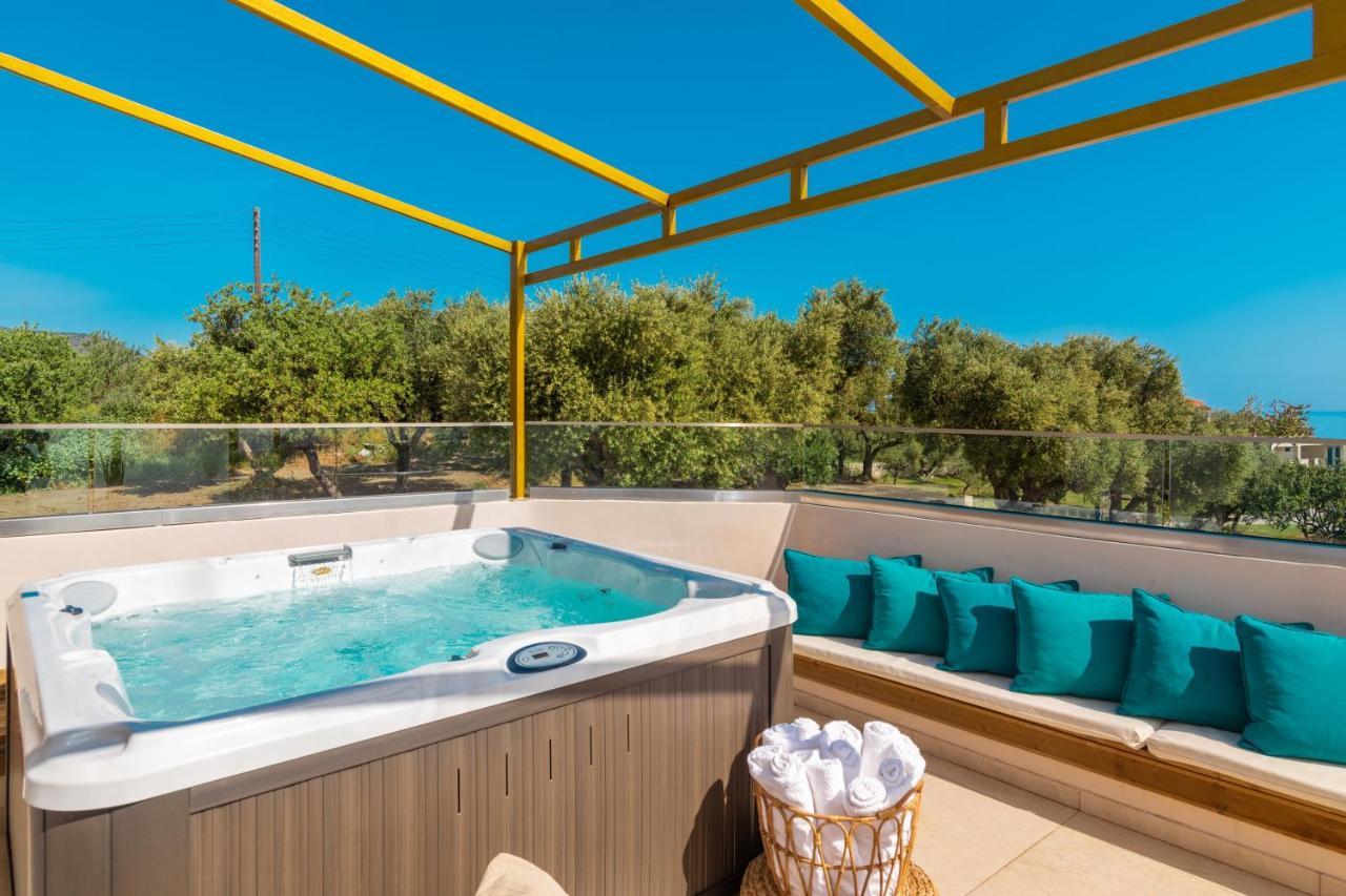 Aphrodite Studios & Suites - 140M From The Beach, By Zantewize Alykes  Exterior foto