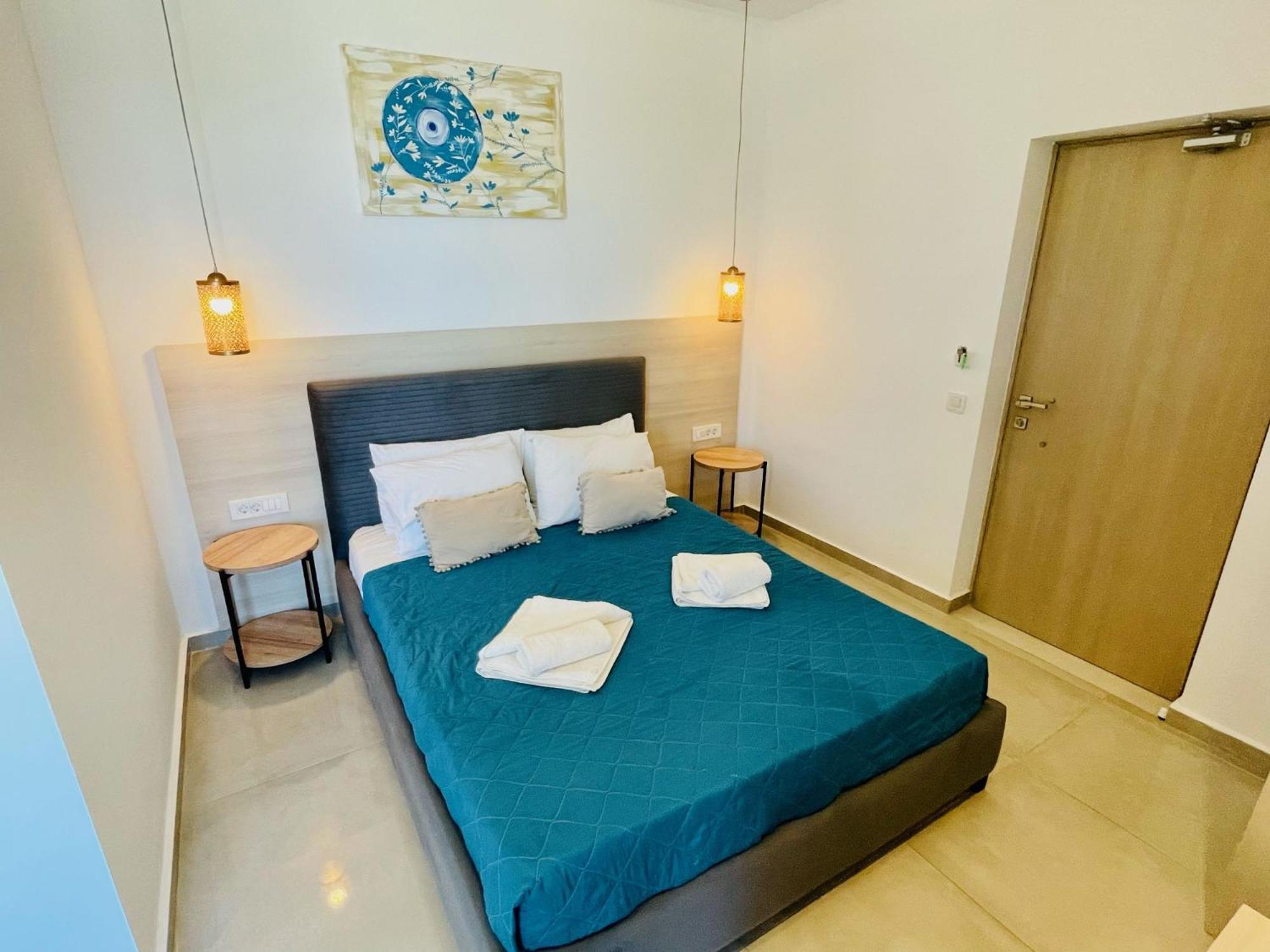 Aphrodite Studios & Suites - 140M From The Beach, By Zantewize Alykes  Exterior foto